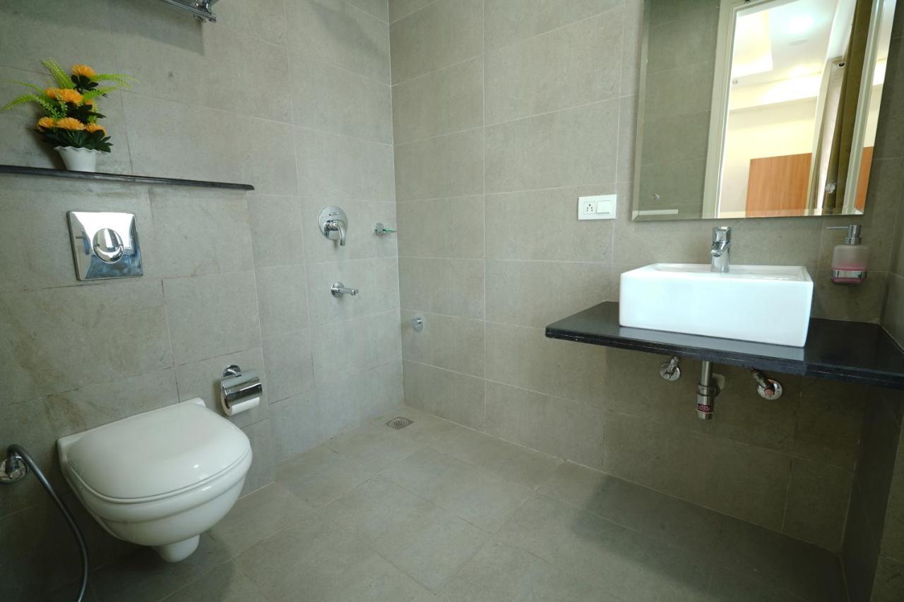 Octave Orchid Vista Hotel คูร์เคาน์ ภายนอก รูปภาพ